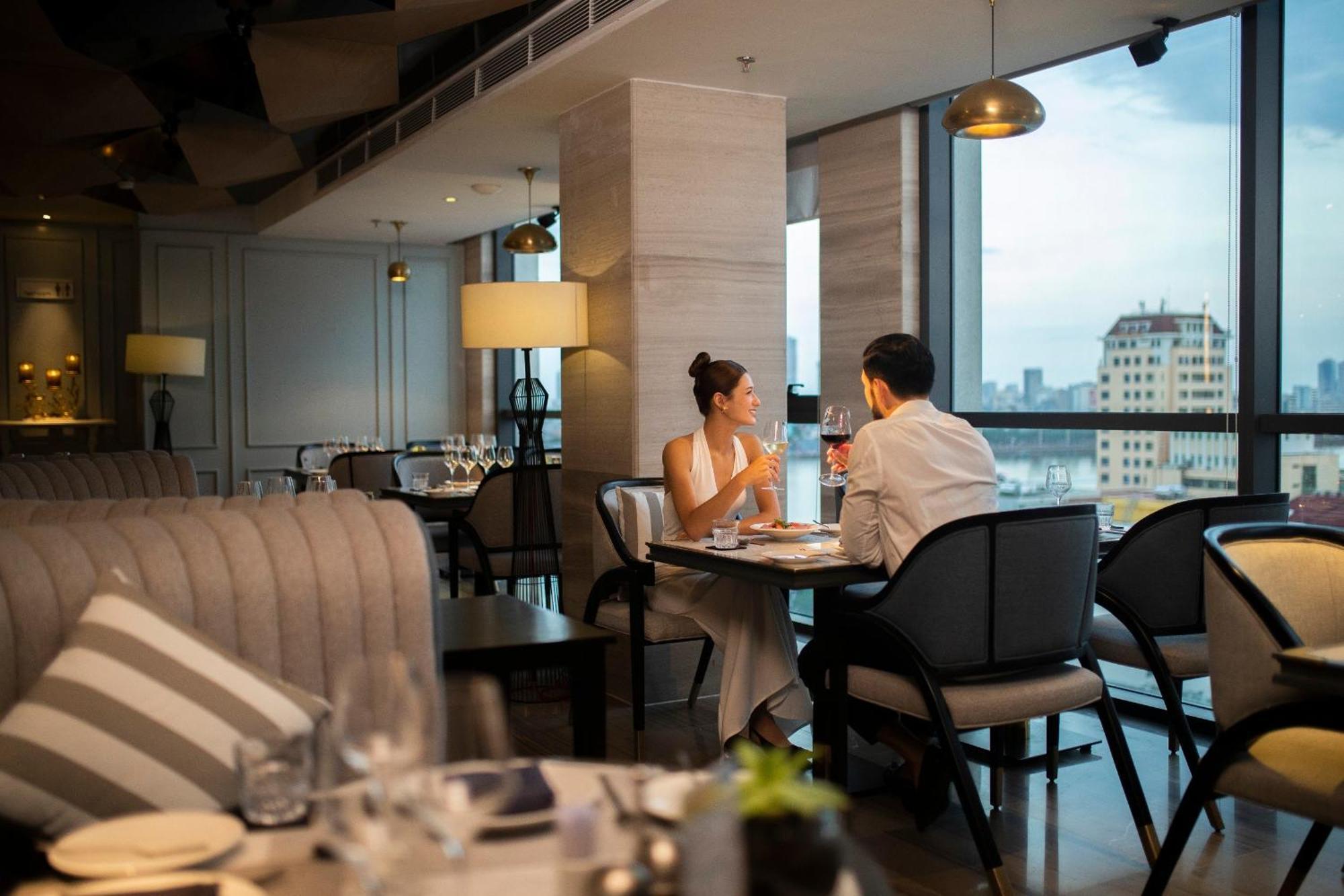 New Orient Hotel