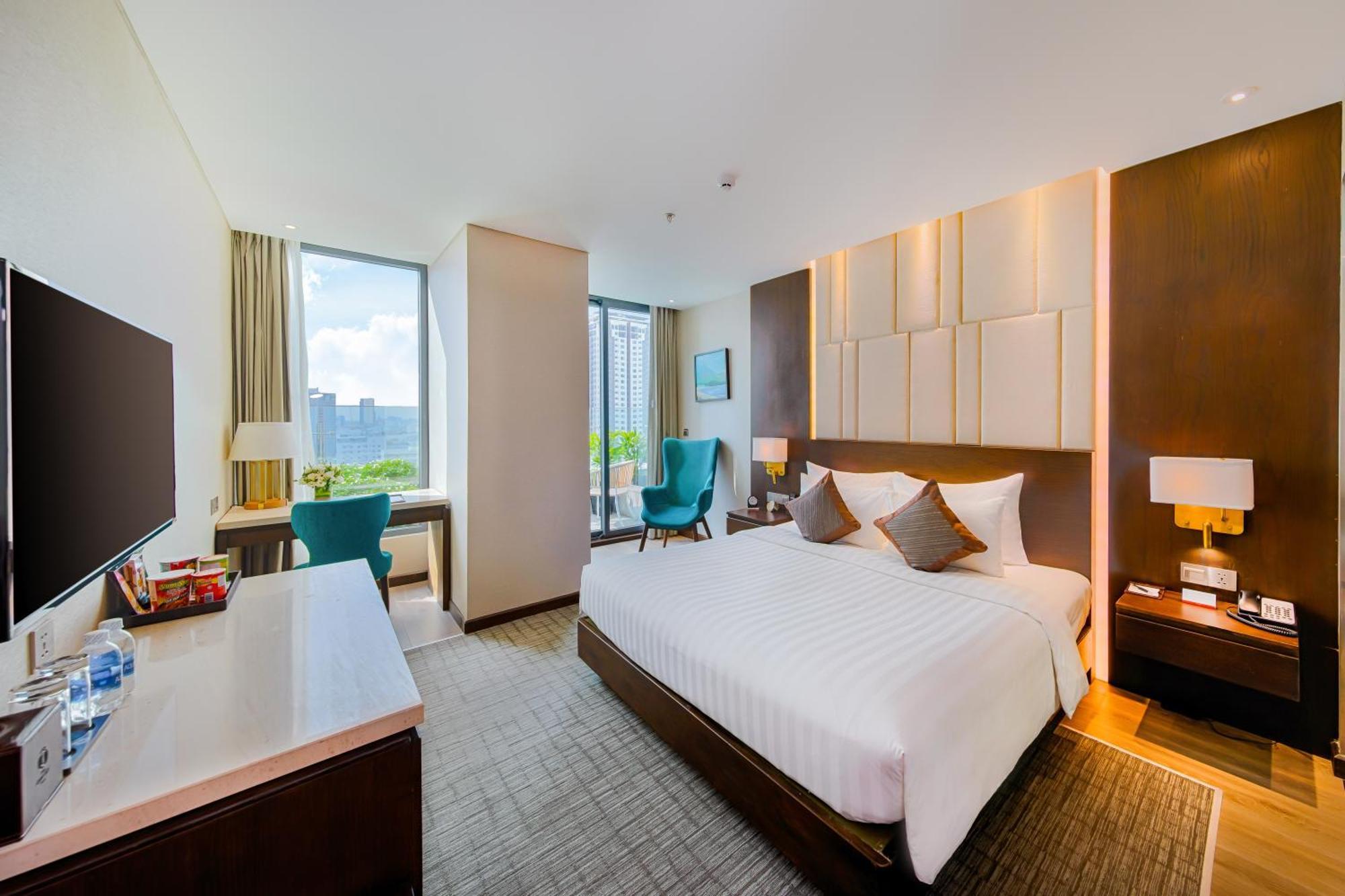 New Orient Khách sạn 4*